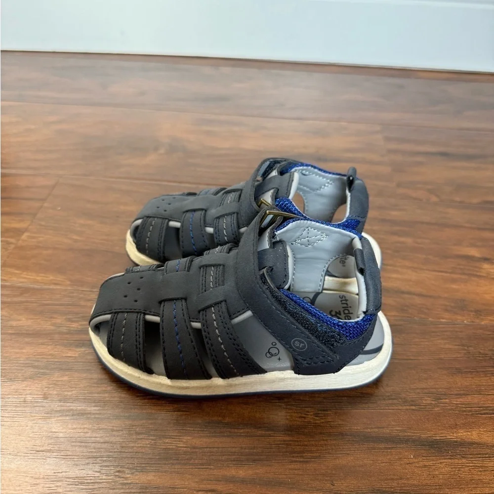 Stride Rite Paddy Navy Blue Sandals-Size 7M
